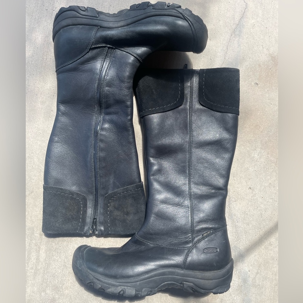 KEEN LAKEN HIGH BOOTS BLACK 1007648 WOMENS SIZE 10. 150 GRAM INSULATION WARM